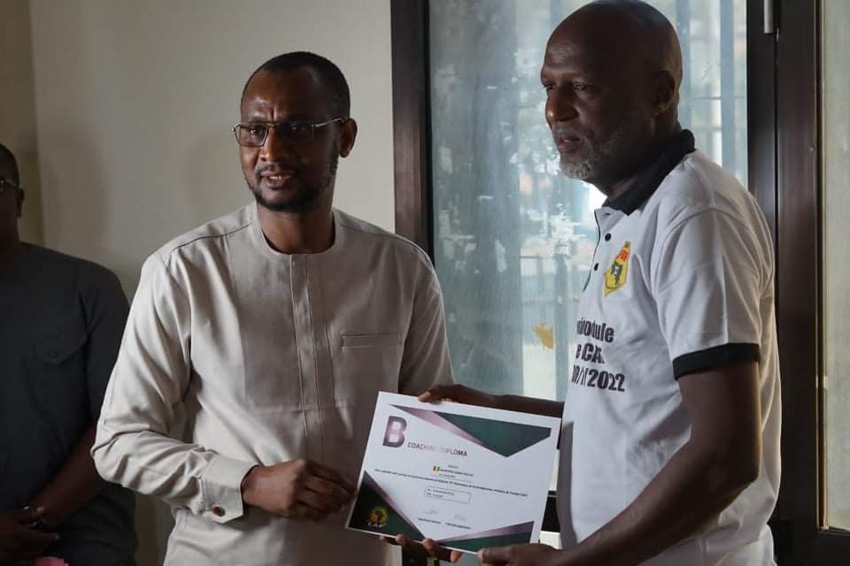 Football : 25 entraîneurs guinéens désormais admis pour la Licence B CAF