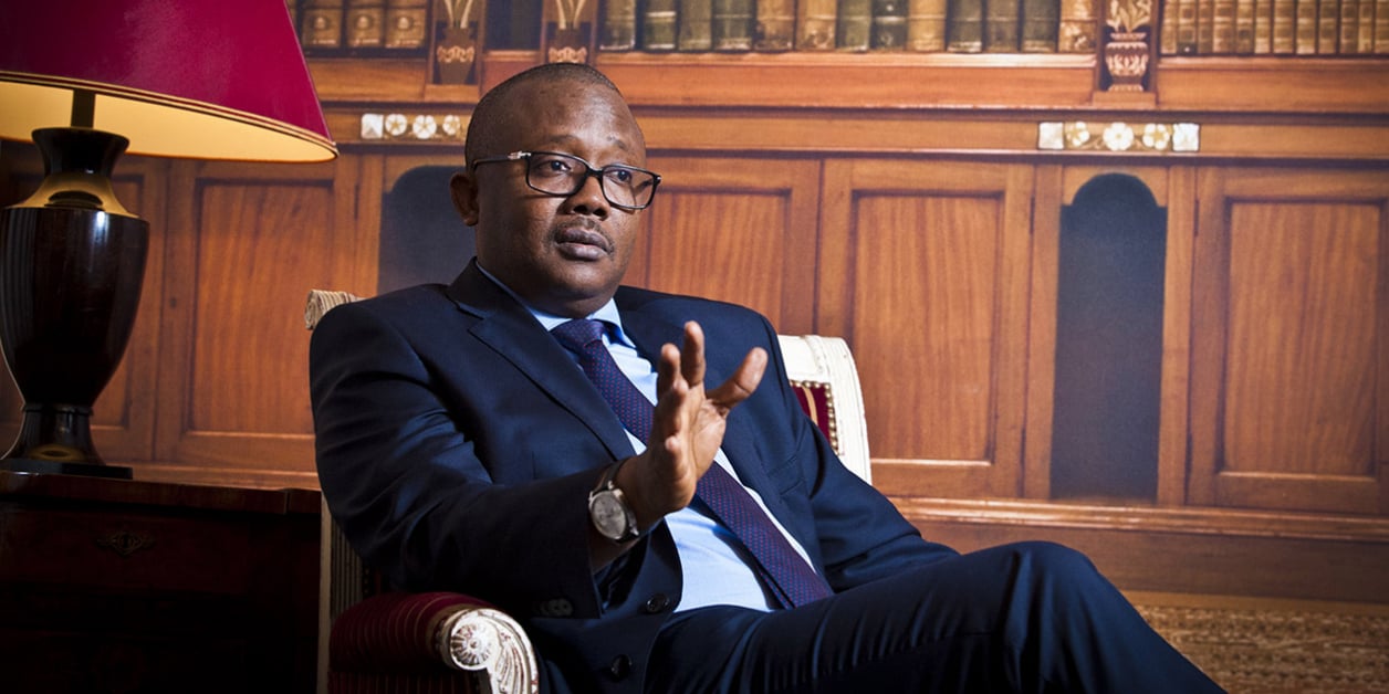 Le Président Embalò: Un Général au milieu des tempêtes, au cœur des crises (Poulho Dimoh)