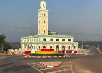 Forécariah : Pourquoi la route nationale N°4 mérite d&rsquo;être baptisée Sa Majesté Almamy Maléguy Gbéli Touré ? (Par Alseny Farenta Camara)