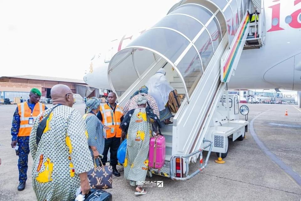 [Arrêt sur images] départ du premier convoi des pèlerins guinéens