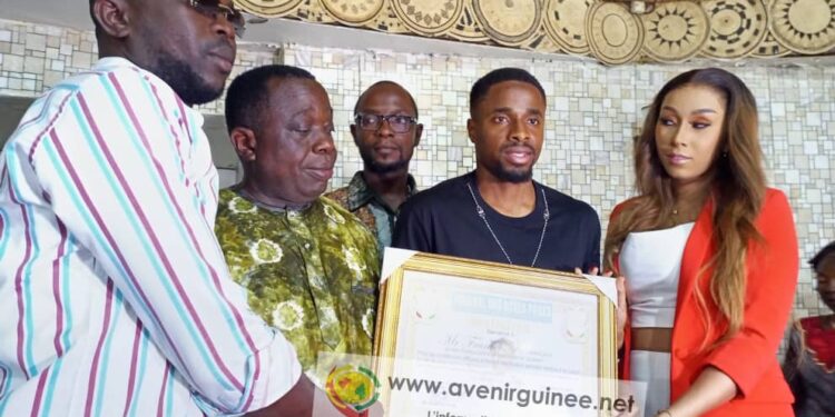 Le Journal des Actes Posés décerne un prix spécial à l&rsquo;international guinéen François Kamano