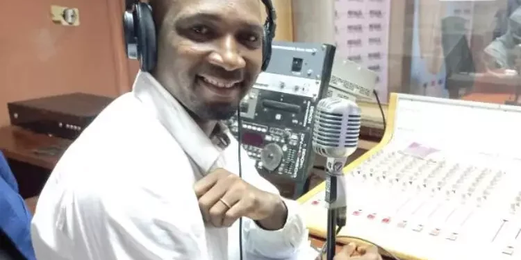 Le pouvoir, une épée qui assomme le peuple en Guinée ( Par Mathé Bah)