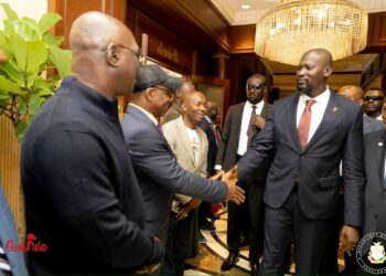 Un leader estime que Doumbouya devrait aller aux USA avec les politiques du cadre de dialogue