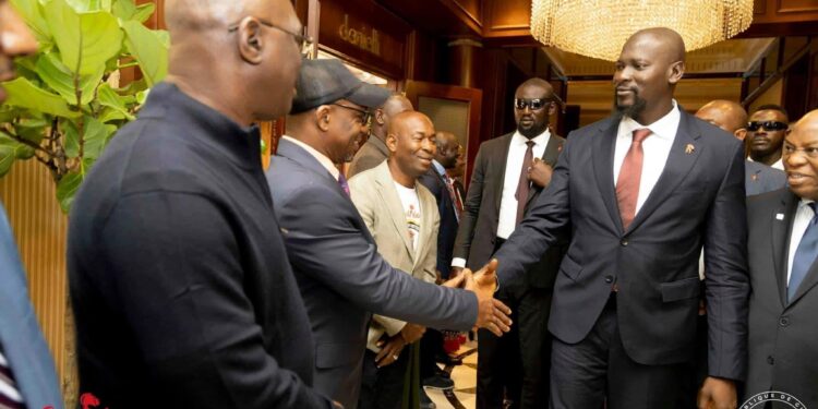 Un leader estime que Doumbouya devrait aller aux USA avec les politiques du cadre de dialogue