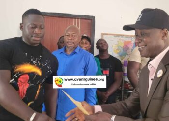 Ministère des sports : les champions de Power Lifting/Disciplines Associées et l&rsquo;Union des Gros Bras de Guinée reçus