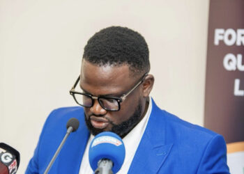 Prétendue révocation du PM BERNARD GOMOU : une cabale médiatique à laquelle le Colonel Mamadi DOUMBOUYA ne tendra point ses oreilles