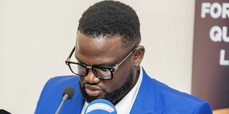Prétendue révocation du PM BERNARD GOMOU : une cabale médiatique à laquelle le Colonel Mamadi DOUMBOUYA ne tendra point ses oreilles