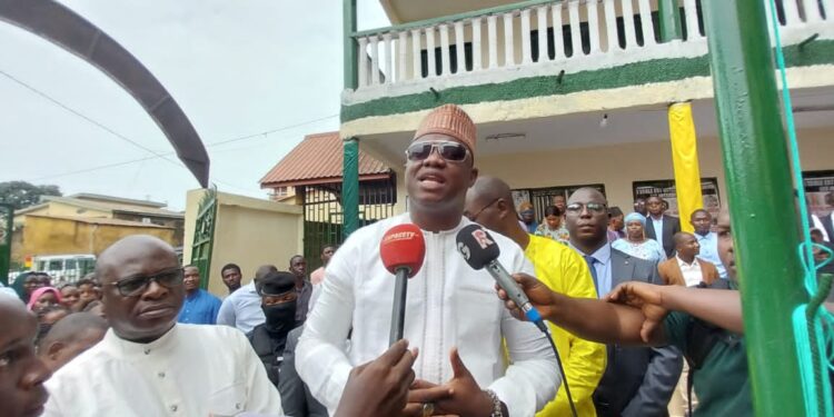 Enseignement technique : le ministre de la justice préside l’ouverture des classes à Matoto 