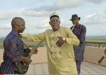 Après « Minuit », l&rsquo;artiste Lama Sidibé livre le clip « Guidho Gagno »