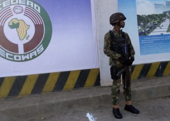 Niger: l&rsquo;option d&rsquo;une opération militaire de la Cédéao mise en veilleuse?