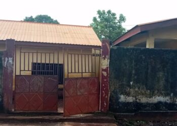 Kissosso (Matoto) : rentrée scalaire dans une école complètement délabrée