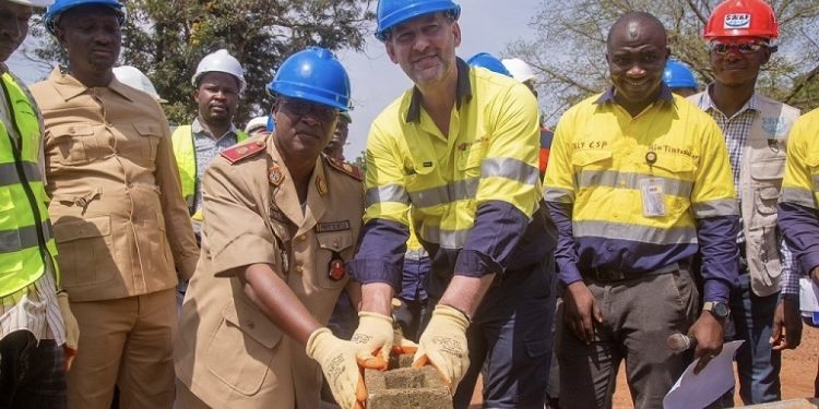 Rio Tinto Simfer engage 44,5 milliards de francs guinéens dans des projets de construction et de rénovation d’infrastructures sanitaires, éducatives et agro-alimentaires à Beyla