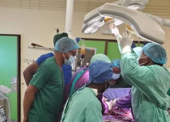 Une fillette de 9 ans sauvée par des médecins après avoir reçu une flèche en plein cœur