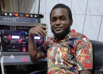 Journalistes guinéens, levez-vous avant l’enterrement final de la liberté de la presse ! (Par Aliou Maci Diallo)