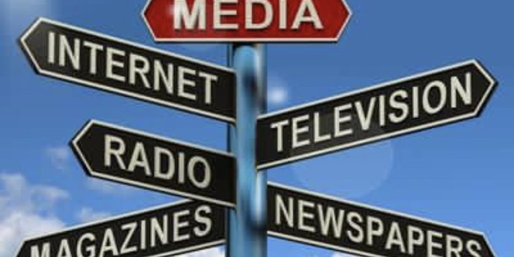 Urgent-Journée sans presse : les associations de presse reculent ! (Déclaration)