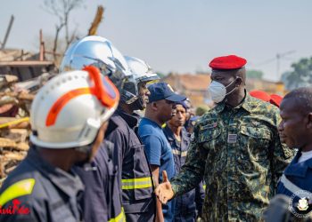 Explosion à Kaloum: colonel Doumbouya sur les lieux, une semaine après…