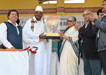 Inde : Distinction de Dr Dansa KOUROUMA par l’Institut Kalinga de technologie industrielle et des sciences sociales