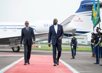Visite diplomatique au Rwanda : Mamadi Doumbouya renforce les liens avec Paul Kagame