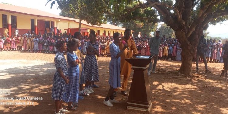 Boké: l’école primaire de Correrah rénovée et équipée par UMS pour un avenir éducatif brillant