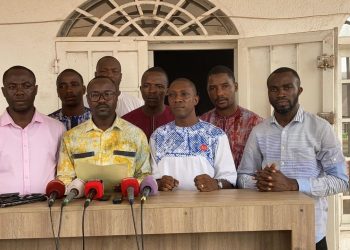 Réplique du FONAJEP à la sortie de la Convergence des acteurs suite à la nomination de Bah Oury (déclaration)