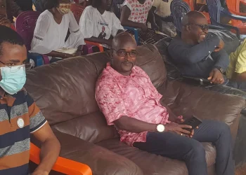 Engagement politique et paix : Hamidou Barry soutenu par la jeunesse de Hamdallaye pharmacie