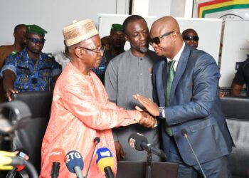 Le nouveau ministre de la justice promet de corriger les erreurs du passé : « la justice ne doit pas se rendre dans la rue ni sur les réseaux sociaux »