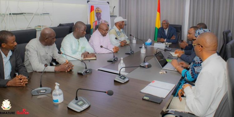 Le PM Bah Oury reçoit les acteurs du forum des forces sociales de Guinée