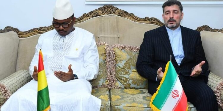 Ambassade de l&rsquo;Iran en Guinée : Dr Dansa Kourouma présente ses condoléances au peuple iranien