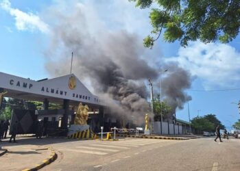 Urgent : feu au camp Almamy Samory Touré de Kaloum !!