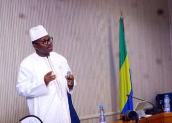 Gabon : le président du CNT, Dr Dansa Kourouma partage ses expériences sur le processus constitutionnel