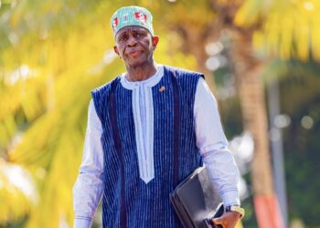 Guinée : le gouvernement annonce l’évaluation des partis politiques