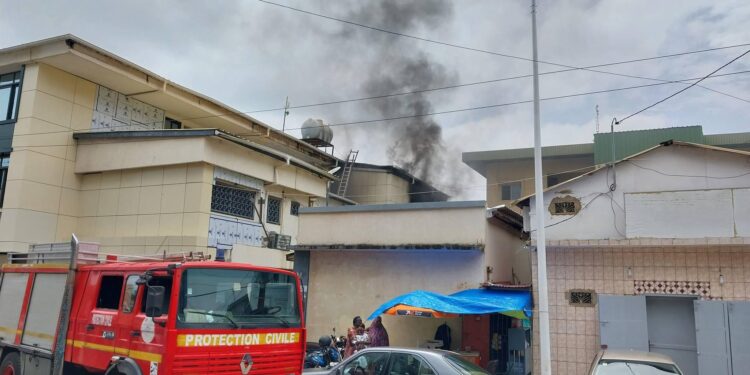 Urgent : incendie au ministère l’Urbanisme, de l’Habitat et de l’Aménagement du territoire…