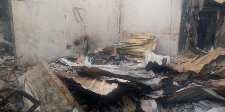 Dubreka: un incendie ravageur emporte toute une famille (Photos)