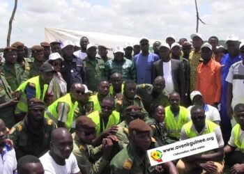 Célébration de la Journée Mondiale de la Désertification et de la Sécheresse : à Mandiana, l’ONG planetGOLD Guinée offre des plants au Ministère de l&rsquo;Environnement et du Développement Durable