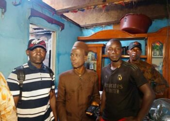 Incendie à Dabondy Rails : le président de la DS de Gbessia sur les lieux du sinistre