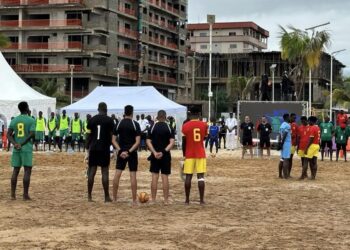 Début Difficile pour la Guinée en Beach Soccer face au Sénégal
