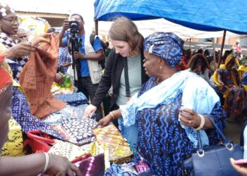 Formation et protection des teinturières productrices du kendéli : le Réseau National des Femmes Rurales de Guinée plaide pour la construction d’un centre de formation à Kindia