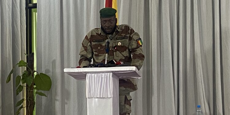 Gl Amara : « Si le Gl Doumbouya souhaitait se présenter à la présidentielle, je l’encouragerai vivement »