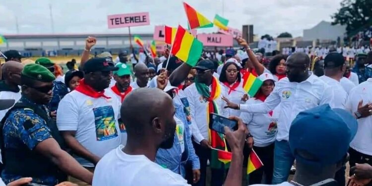 Le Ministre Bogola attire une foule imposante à Labé, bastion traditionnel de l’UFDG
