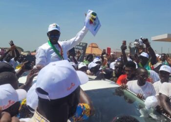 Le mouvement Djama Djigui magnifie les actions du Gl Doumbouya : Accueil héroïque d’Elhadj Mamoudou Bérété à Siguiri (images)