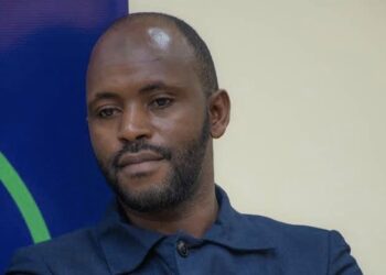 L’entourage Toxique du Gl Doumbouya, des prédateurs silencieux…( Par l’activiste Alpha BAYO)