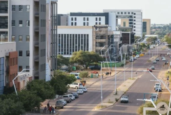 Alternance et maturité: Maurice et Botswana nous montrent la voie