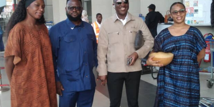 Gala des 50 entreprises les plus performantes : Youssouf Sylla, fondateur d’Infinity Millennial, accueilli en grande pompe à Conakry