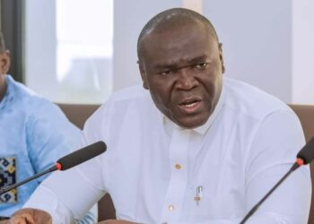 Direction Générale des Investissements Publics : La confirmation du DG, Ibrahima Sory Camara, un mérite qui augure de nouvelles perspectives (Par Mamadou Bhoye Diallo)