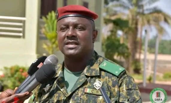 Le Général Abdoulaye Keita aux militaires : « évitez les réseaux sociaux »