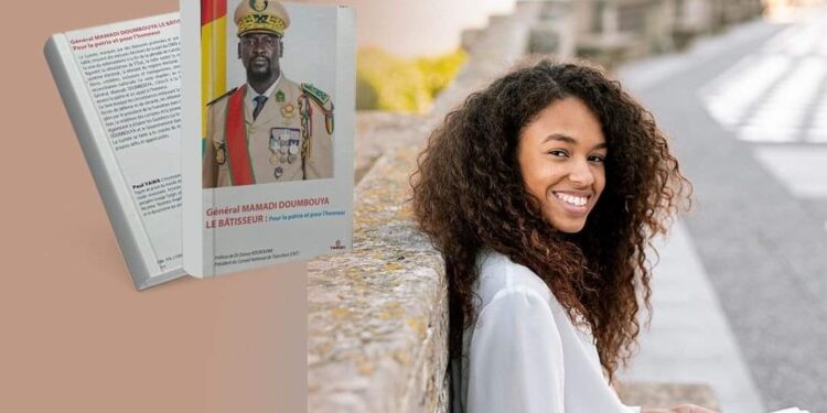 Cérémonie de dédicace du livre intitulé  » GÉNÉRAL MAMADI DOUMBOUYA-LE BÂTISSEUR, POUR LA PATRIE ET POUR L&rsquo;HONNEUR  » suivit du lancement officiel de la Caravane Humanitaire du Livre (COMMUNIQUÉ)