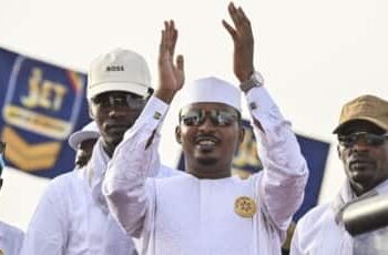 Comme son père, le président tchadien Mahamat Déby est élevé au rang de maréchal