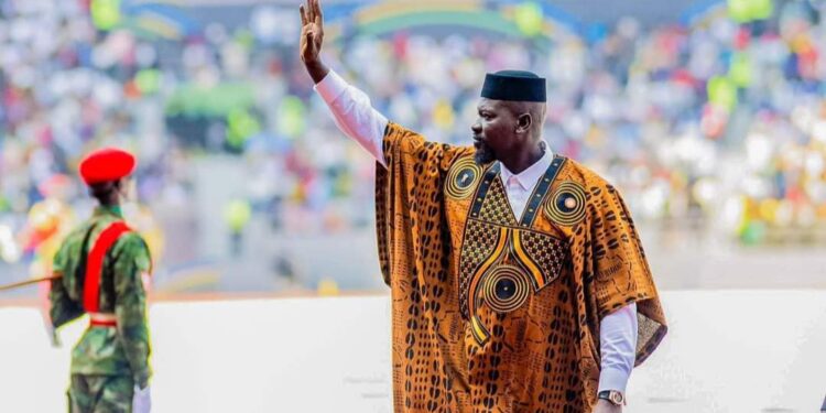 Le Général Mamadi Doumbouya : Légitimité et Droit à la Candidature, Vers un Nouveau Chapitre Politique ( Par Billy Keita)