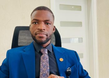 Fn d&rsquo;année:  » Je suis curieux de savoir ce que le Gl Doumbouya dira encore au peuple, qui a toutes les raisons de douter… »