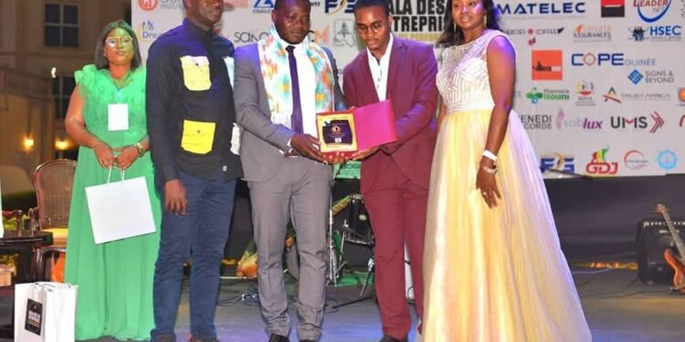 Lanciné KEITA, Directeur Général du Conseil Guinéen des Chargeurs Palm d’Or des Managers qui dynamisent l’entreprise en Guinée 2024